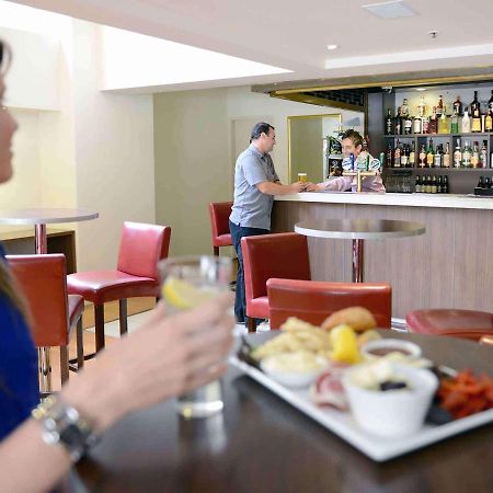 Hotel Ibis Styles Adelaide Grosvenor Exterior foto