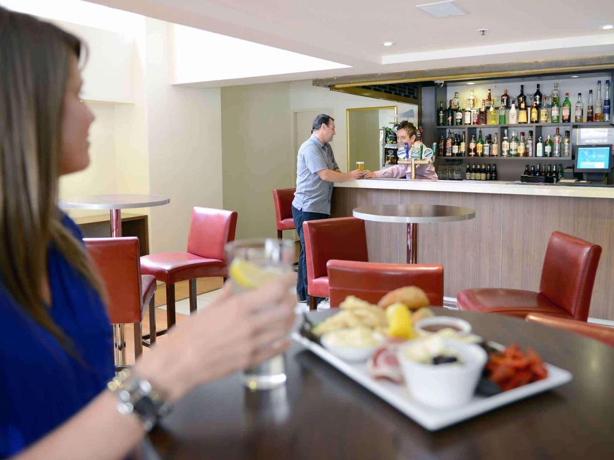 Hotel Ibis Styles Adelaide Grosvenor Exterior foto